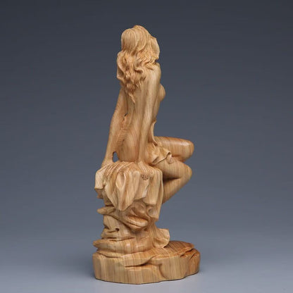 Cliff cypress wood carving free beauty solid wood ornaments home accessories beautiful characters Chinese living room ornaments crafts